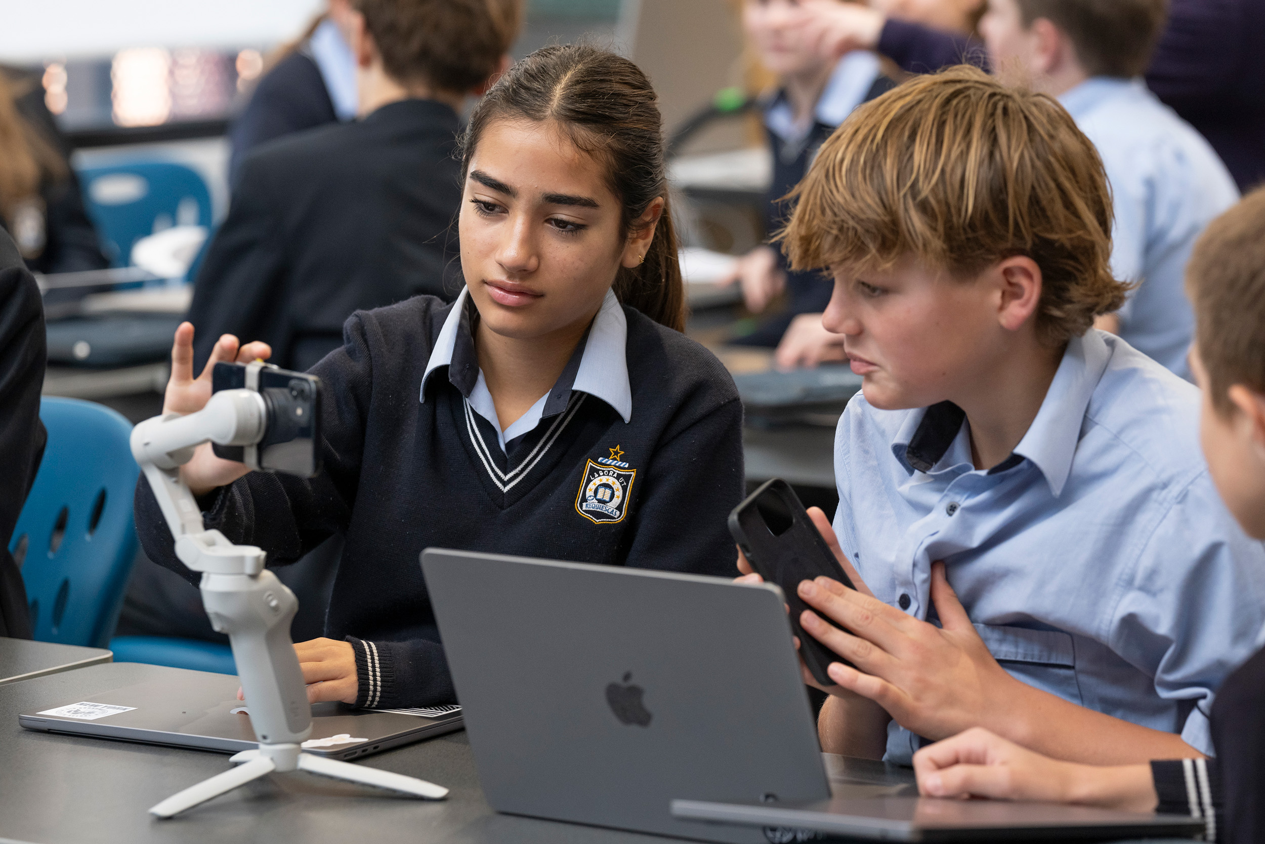 Caulfield Grammar Students learning STEM