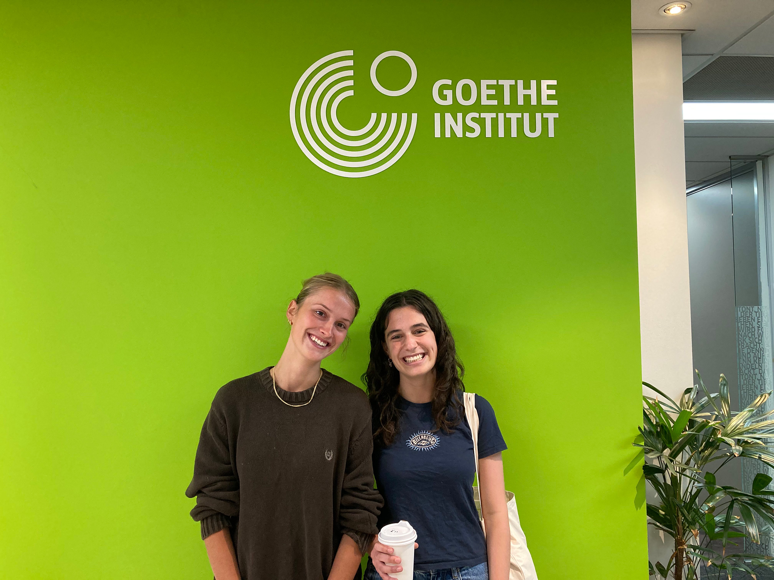 Two students at the Goethe-Institut